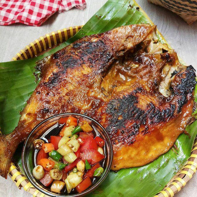 Malam Hangat di Adipala: Warung Bu Taryo, Santapan yang Menggugah Selera