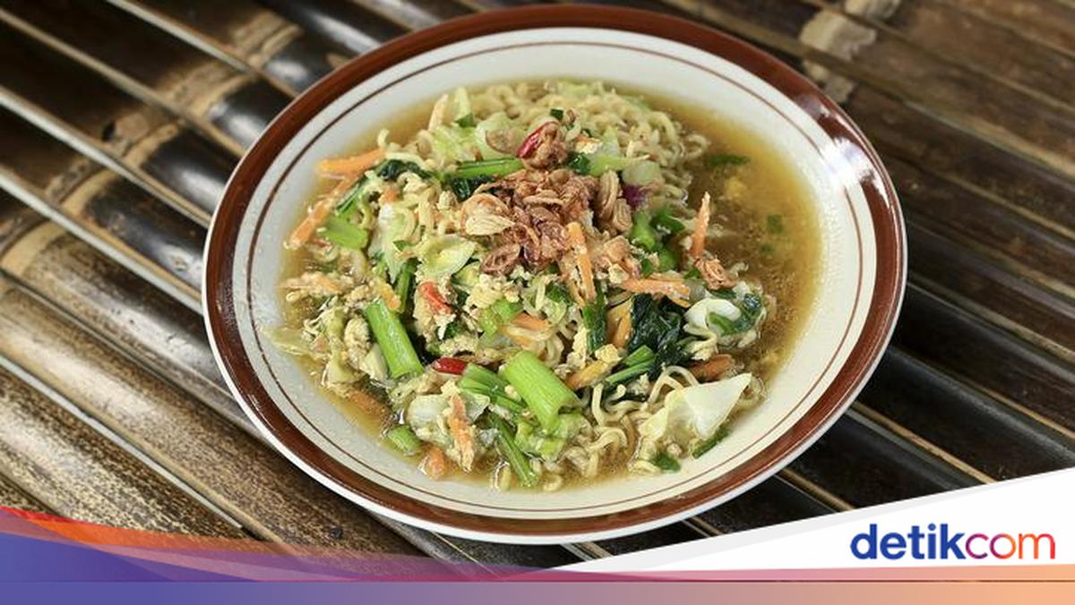 Makan Malam Hangat di Adipala: Warung Bu Taryo, Santapan yang Menggugah Selera